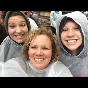 Meet your Posher, Tracy